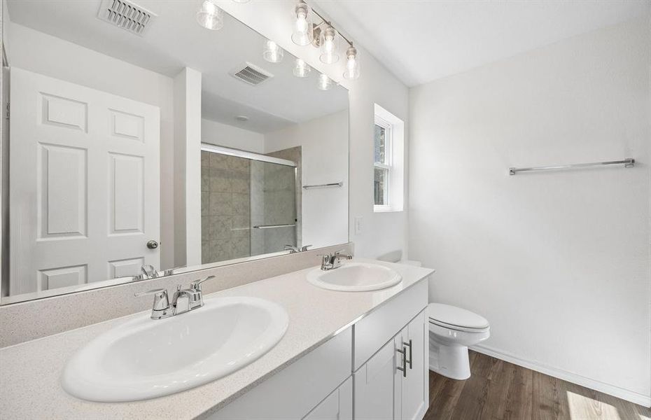 *Model representation Private owners bath with two vanities