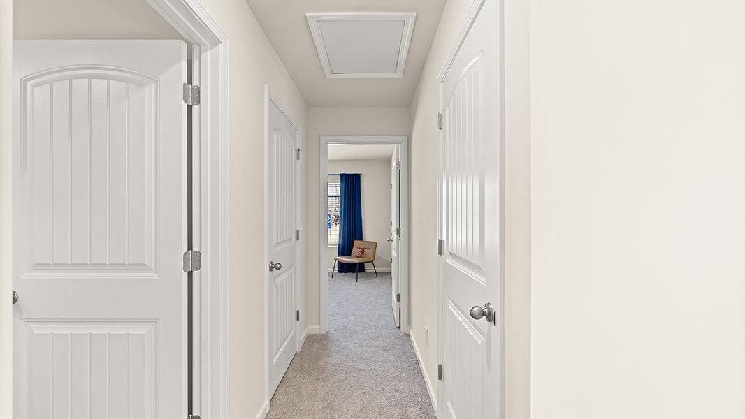 Spacious, unfurnished interior of a new home in Thompson Ridge, Dallas (Image 22).