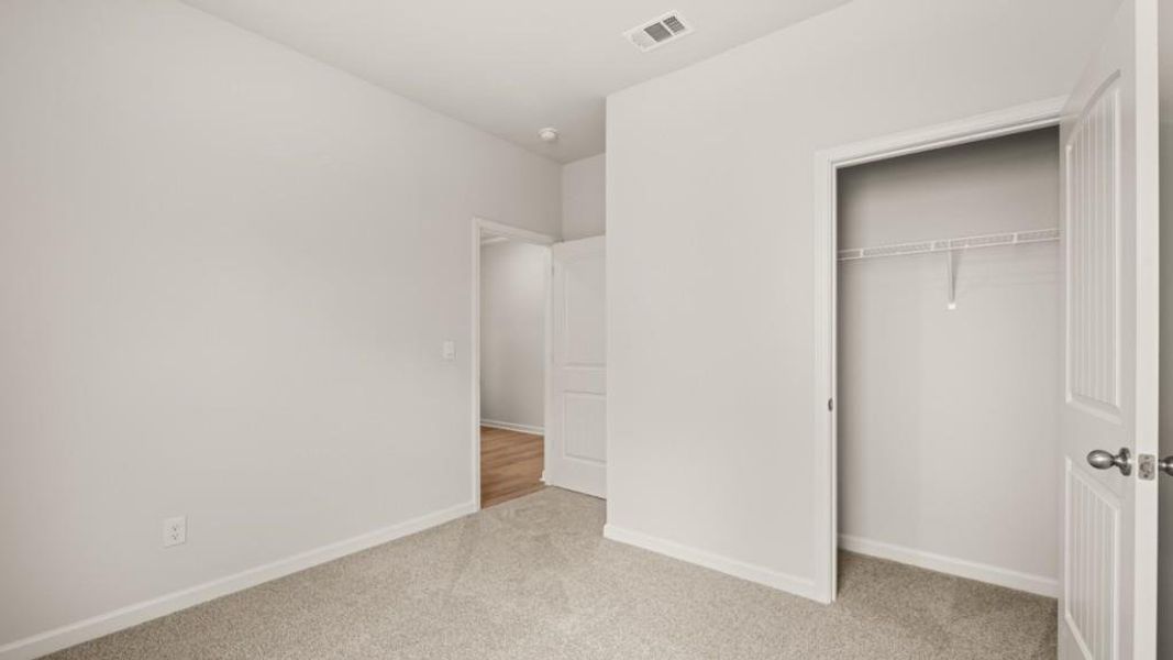 Spacious, unfurnished interior of a new home in Northberry, Rome (Image 26).