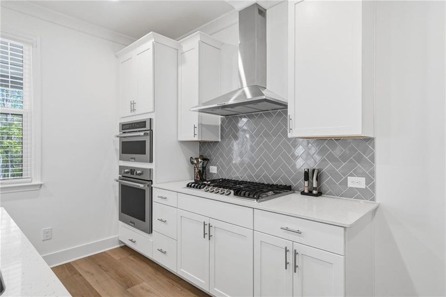 Furnished interior view inside a new home in , Dallas (Image 11).