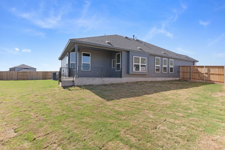 Exterior details and patio area of a home in Briarwood, Elgin (Image 16).