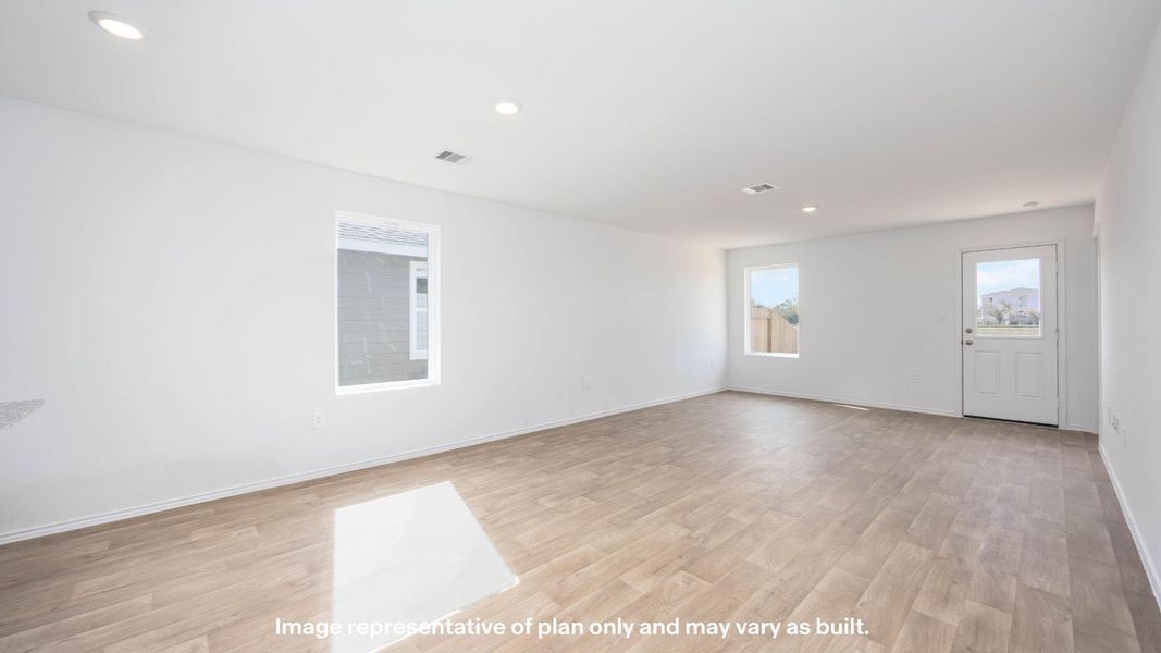 Spacious, unfurnished interior of a new home in Terra Vista, Lubbock (Image 15).