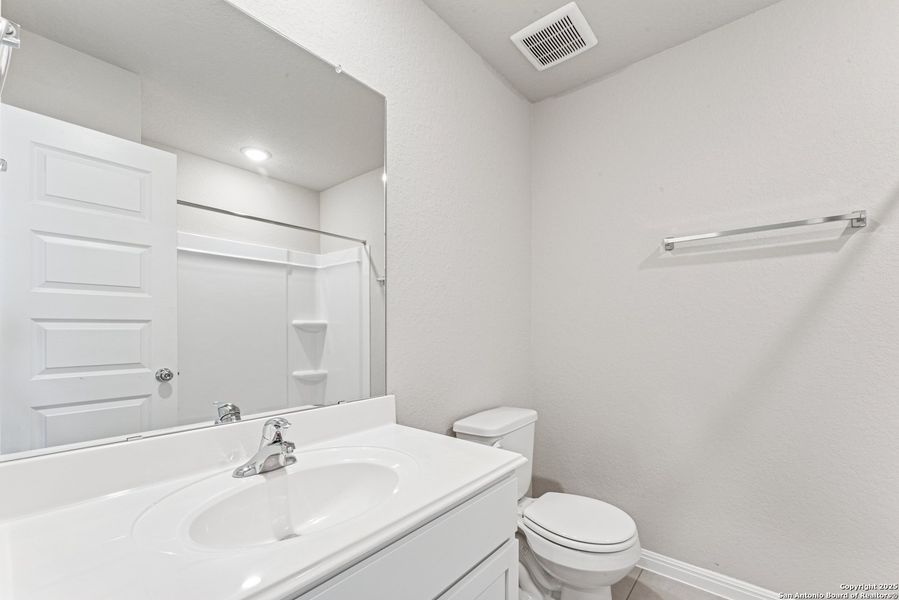 Furnished interior view inside a new home in Mesquite Ridge, San Antonio (Image 11). Furnished interior view inside a new home in Mesquite Ridge, San Antonio (Image 11).