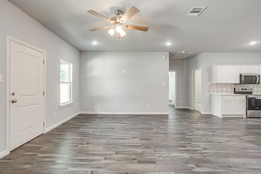 Spacious, unfurnished interior of a new home in , Rio Vista (Image 33). Spacious, unfurnished interior of a new home in , Rio Vista (Image 33).
