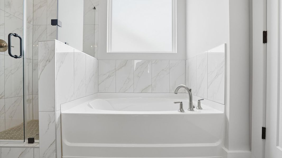 Furnished interior view inside a new home in Woodglen, Piedmont (Image 39).