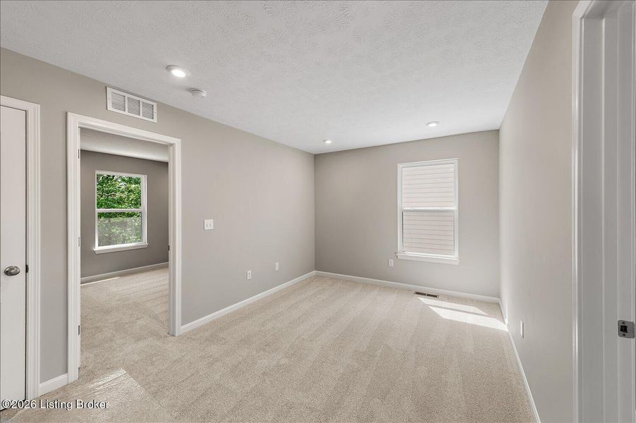 Spacious, unfurnished interior of a new home in Bridle Run, Louisville (Image 24). Spacious, unfurnished interior of a new home in Bridle Run, Louisville (Image 24).