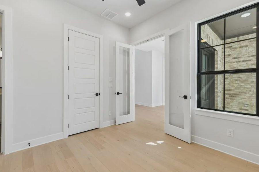 Spacious, unfurnished interior of a new home in The Grove Frisco, Frisco (Image 30). Spacious, unfurnished interior of a new home in The Grove Frisco, Frisco (Image 30).