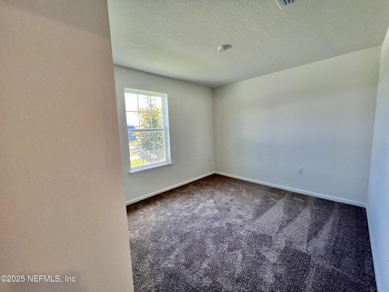 Spacious, unfurnished interior of a new home in Copper Ridge, Jacksonville (Image 6).