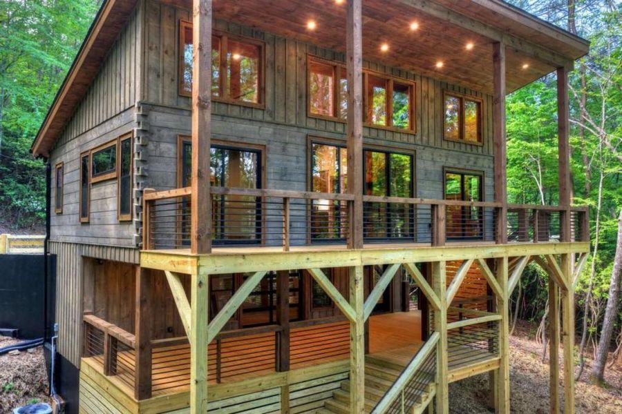 Exterior details and patio area of a home in , Blue Ridge (Image 32).
