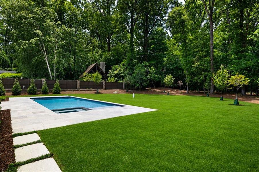 Community amenities in , Atlanta (Image 67).