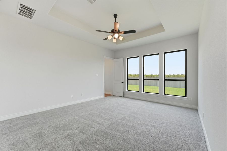 Spacious, unfurnished interior of a new home in Bridgeland 50′, Cypress (Image 30).