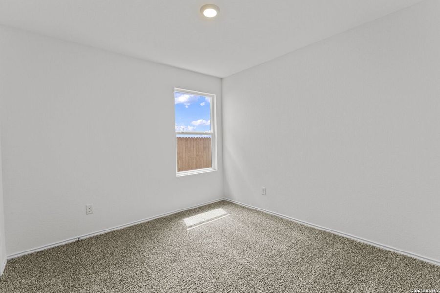 Spacious, unfurnished interior of a new home in Avenida, Converse (Image 18).