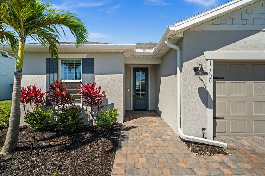 Exterior details and patio area of a home in , Punta Gorda (Image 3).