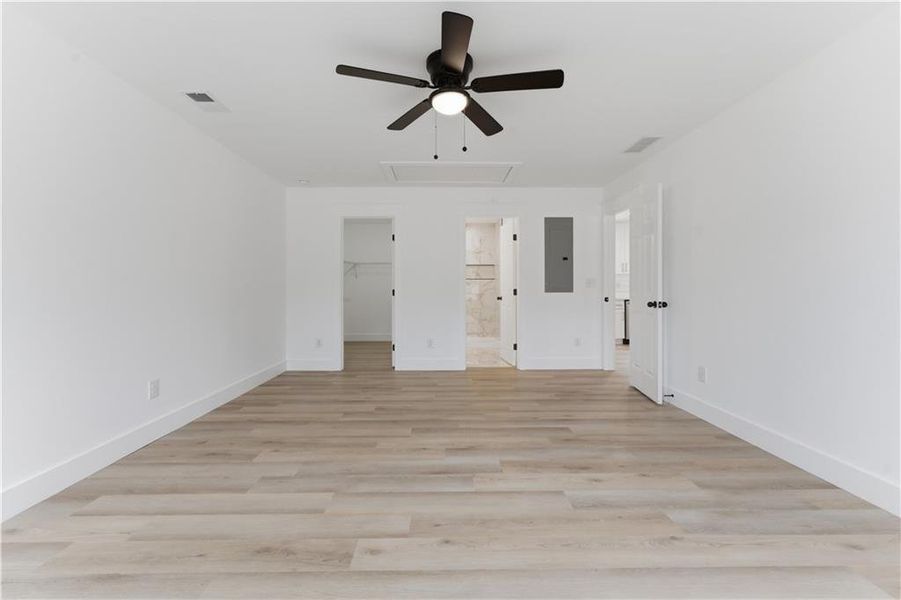 Spacious, unfurnished interior of a new home in , Hiram (Image 17).