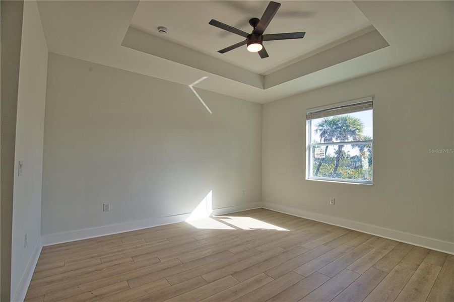 Spacious, unfurnished interior of a new home in , Placida (Image 16).