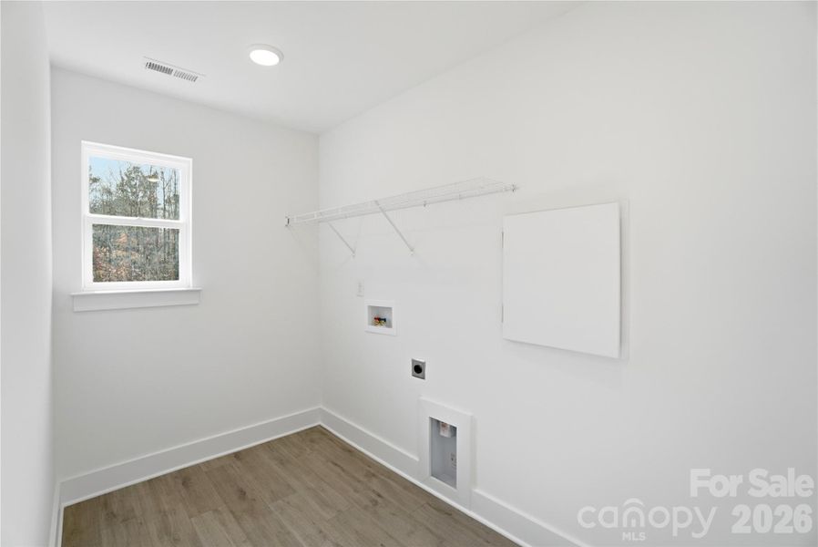 Spacious, unfurnished interior of a new home in Summerlin, Mooresville (Image 24). Spacious, unfurnished interior of a new home in Summerlin, Mooresville (Image 24).