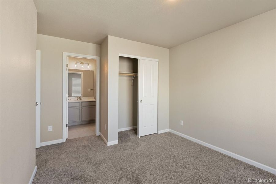 Spacious, unfurnished interior of a new home in , Longmont (Image 19).