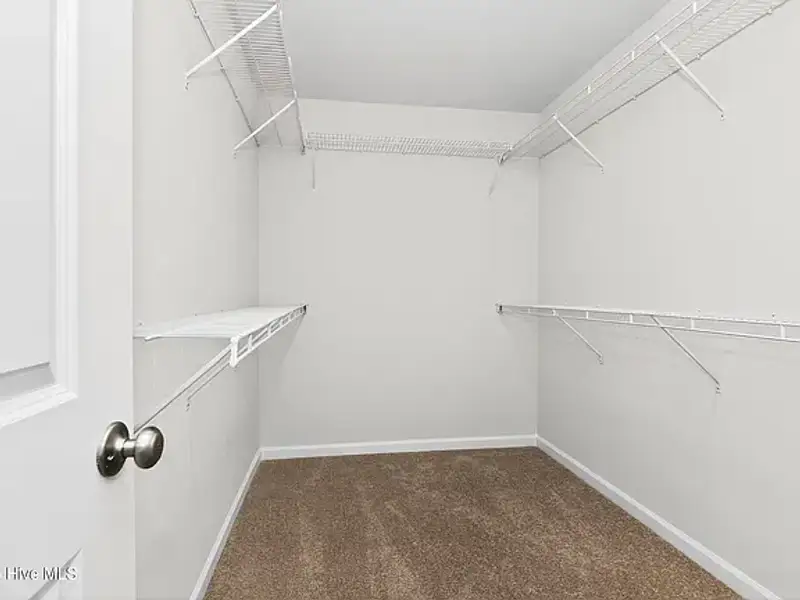 Spacious, unfurnished interior of a new home in Portrait Hills, Aiken (Image 10).