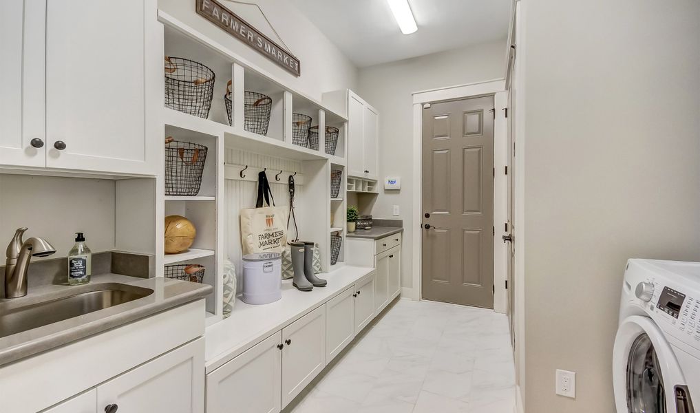 Oversized laundry room