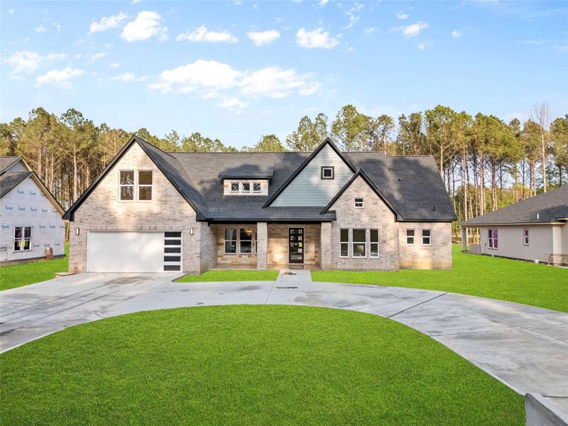 Grass pictured is for illustration purpose only. Grass pictured is for illustration purpose only.