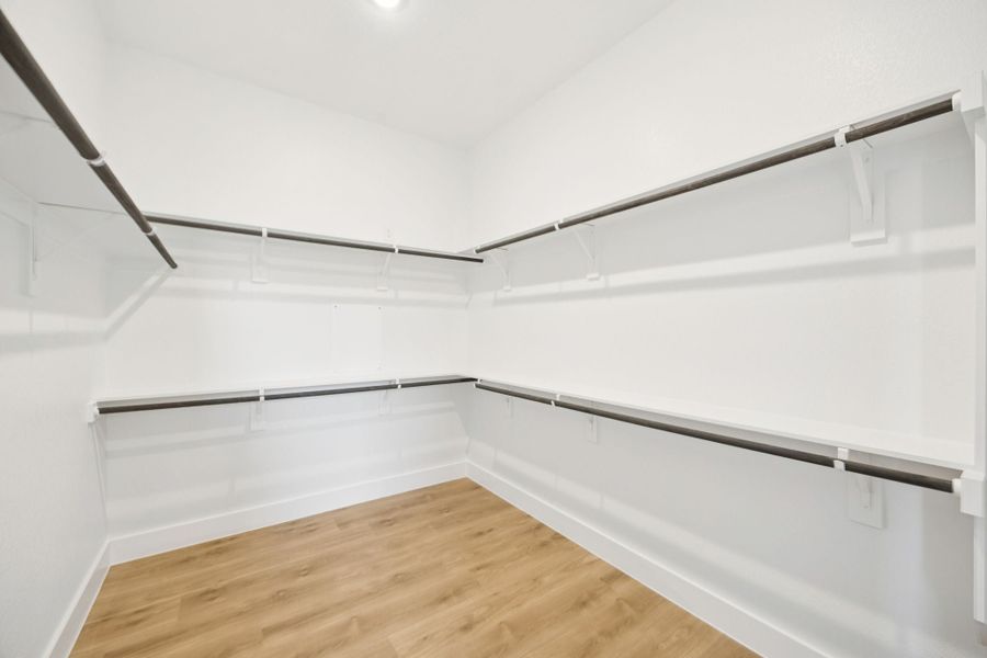Representative unfurnished interior of a home built from the Belmont by Centre Living Homes in Lakeway Estates, Waxahachie (Image 22).
