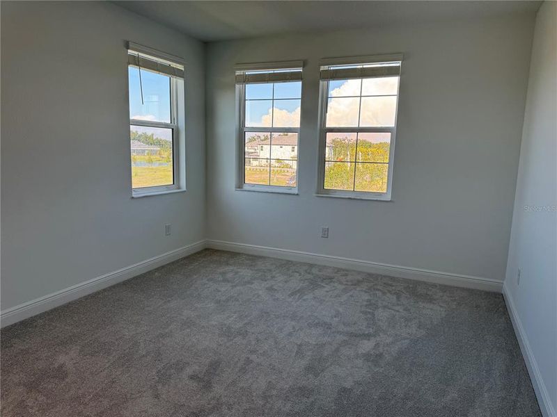 Spacious, unfurnished interior of a new home in Hawkstone, Sarasota (Image 24).