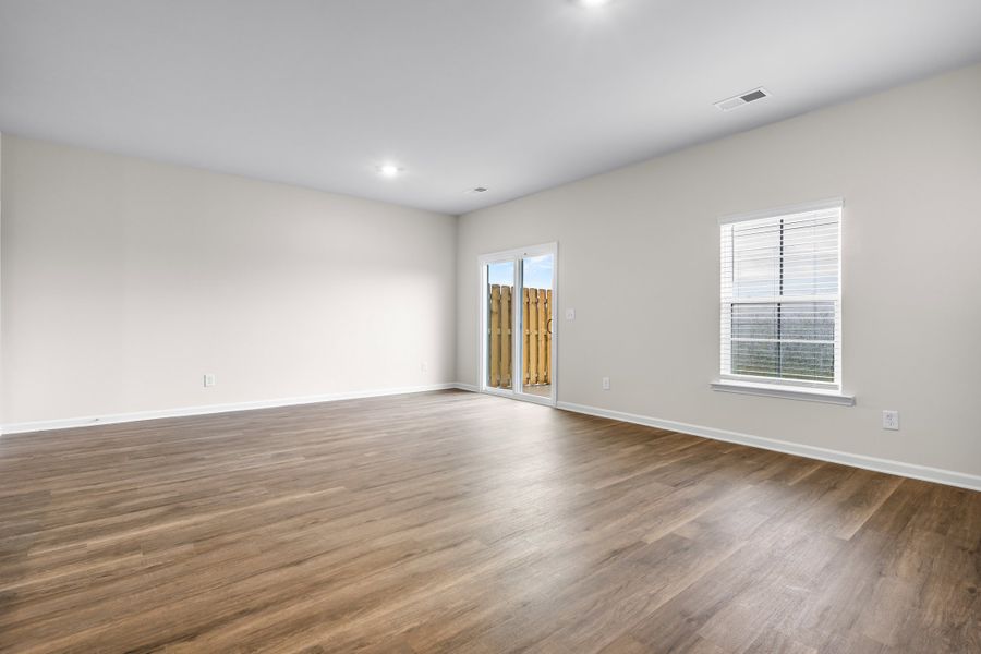 Spacious, unfurnished interior of a new home in South Lake Commons, Lexington (Image 17).