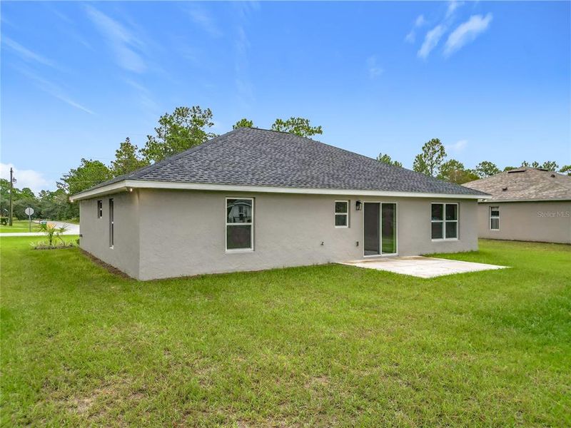 Exterior details and patio area of a home in , Citrus Springs (Image 3). Exterior details and patio area of a home in , Citrus Springs (Image 3).