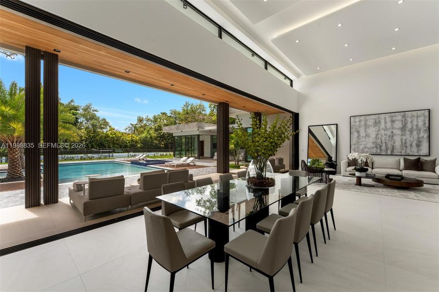 Community amenities in , Miami (Image 35).