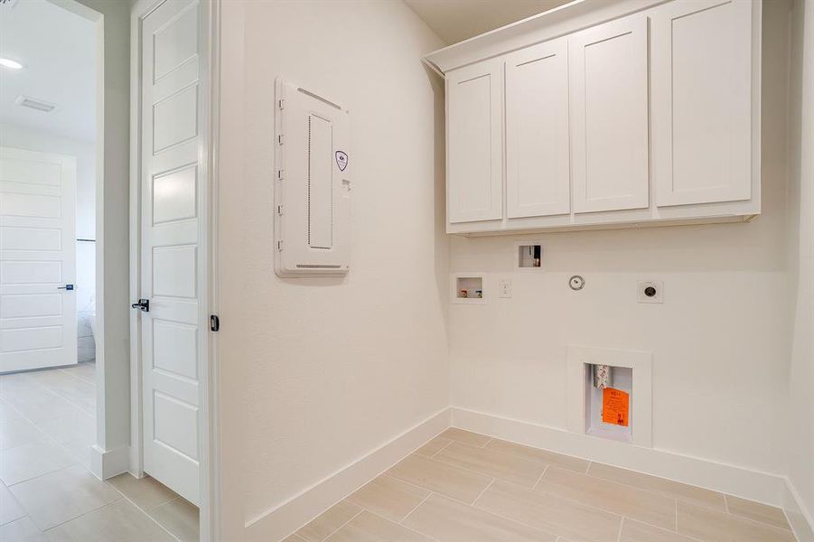 Spacious, unfurnished interior of a new home in Pecan Grove, Burleson (Image 30).