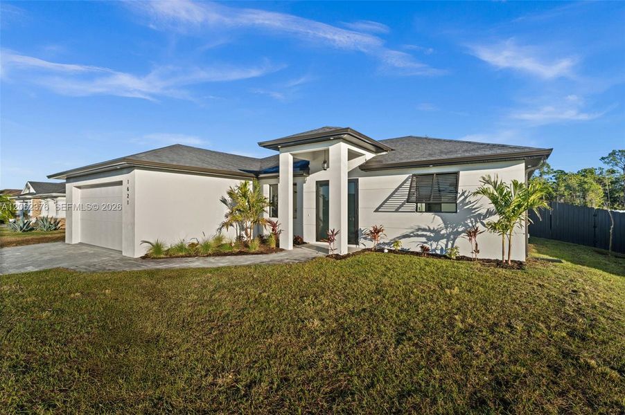 Exterior details and patio area of a home in , Cape Coral (Image 2). Exterior details and patio area of a home in , Cape Coral (Image 2).