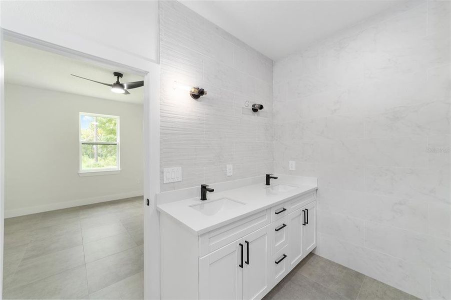 Furnished interior view inside a new home in , Ocala (Image 11).