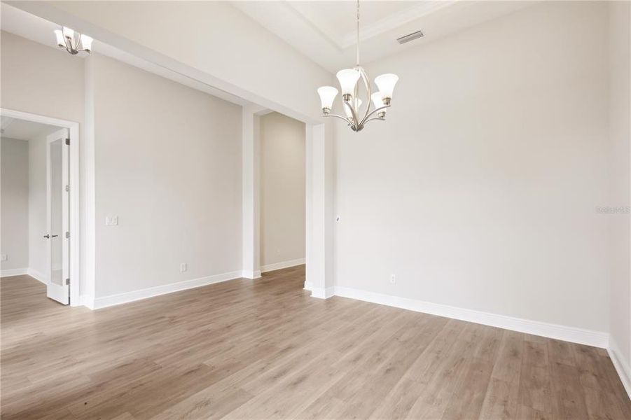 Spacious, unfurnished interior of a new home in Triple Creek, Riverview (Image 35).
