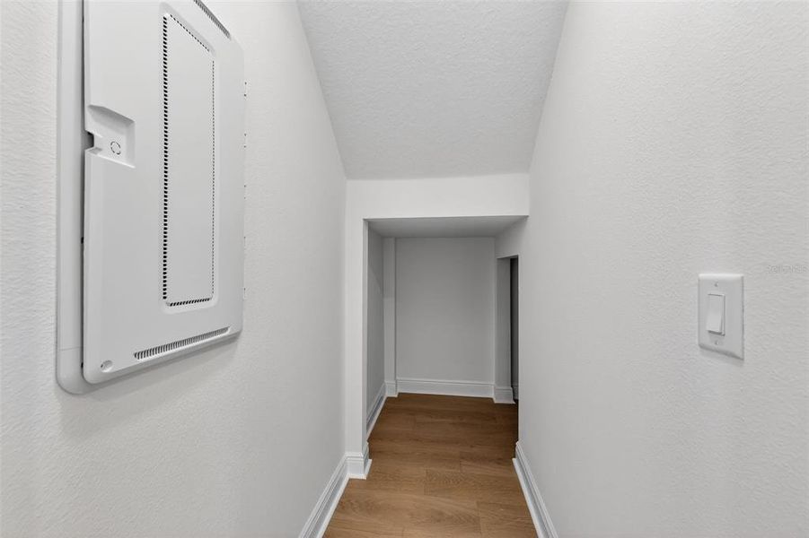 Spacious, unfurnished interior of a new home in Hawkstone, Sarasota (Image 18).