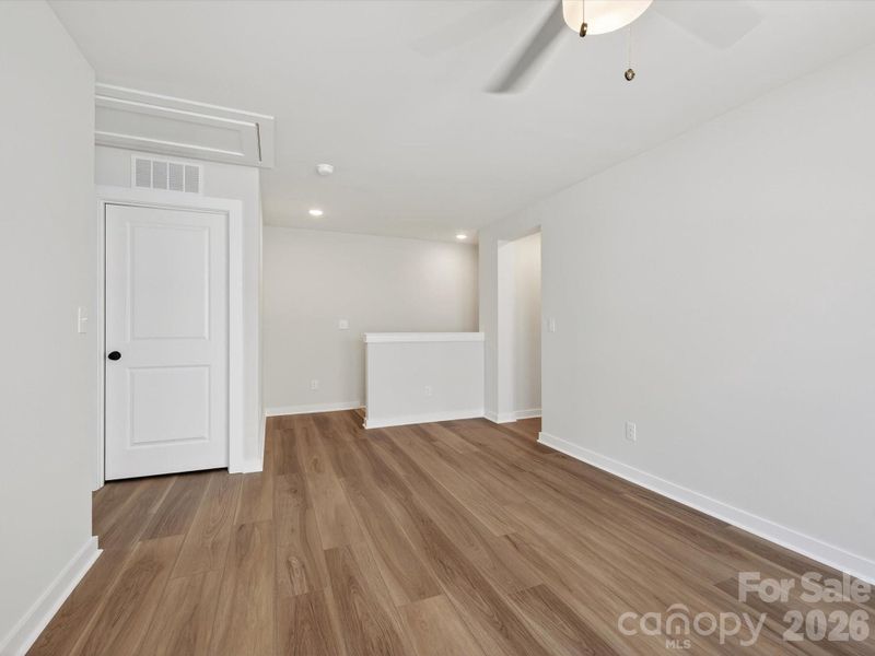 Spacious, unfurnished interior of a new home in North Creek Village - Townhomes, Huntersville (Image 20). Spacious, unfurnished interior of a new home in North Creek Village - Townhomes, Huntersville (Image 20).