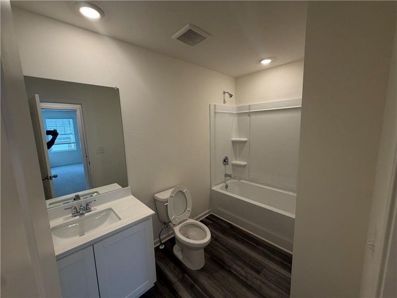 Furnished interior view inside a new home in Mt. Tabor Ridge, Dallas (Image 8).