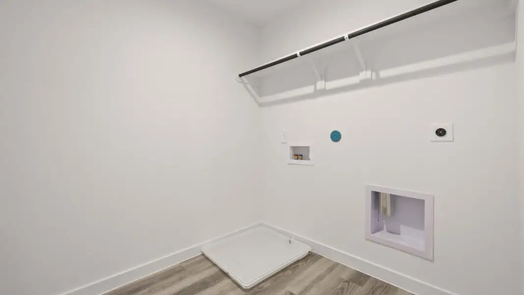 Representative unfurnished interior of a home built from the Cade by D.R. Horton in Alexander Townhomes, Pearland (Image 20). Representative unfurnished interior of a home built from the Cade by D.R. Horton in Alexander Townhomes, Pearland (Image 20).