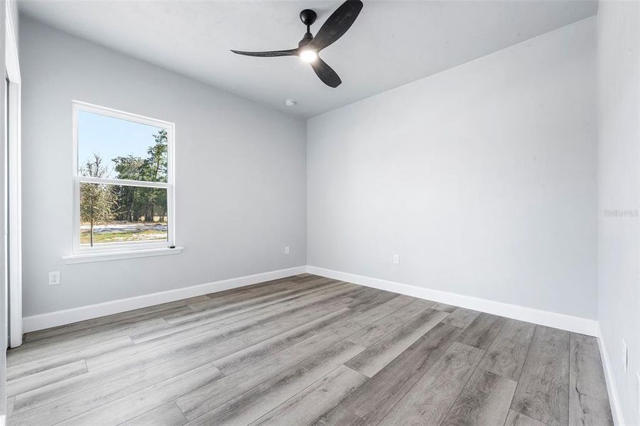 Spacious, unfurnished interior of a new home in Grand Oaks, Gainesville (Image 23).