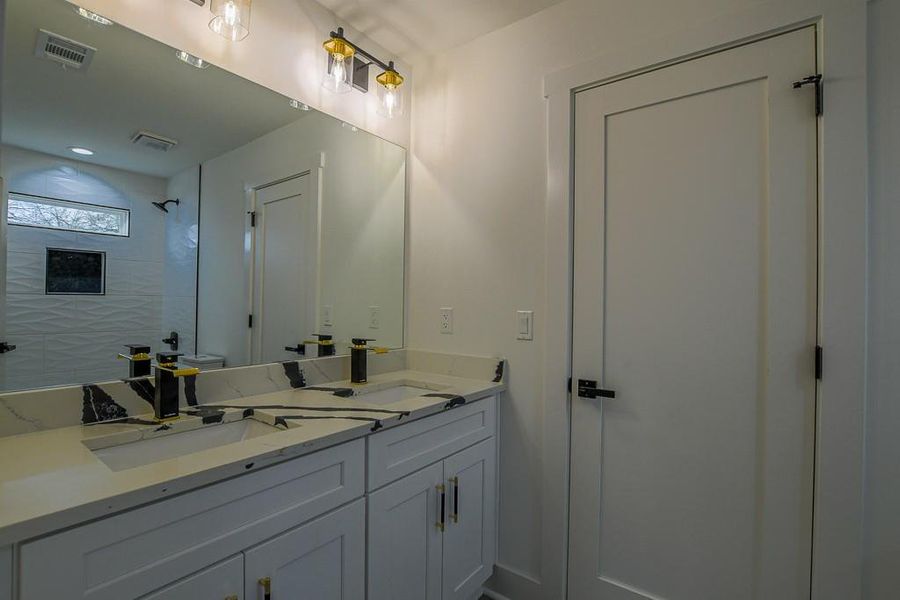 Furnished interior view inside a new home in , Atlanta (Image 8).