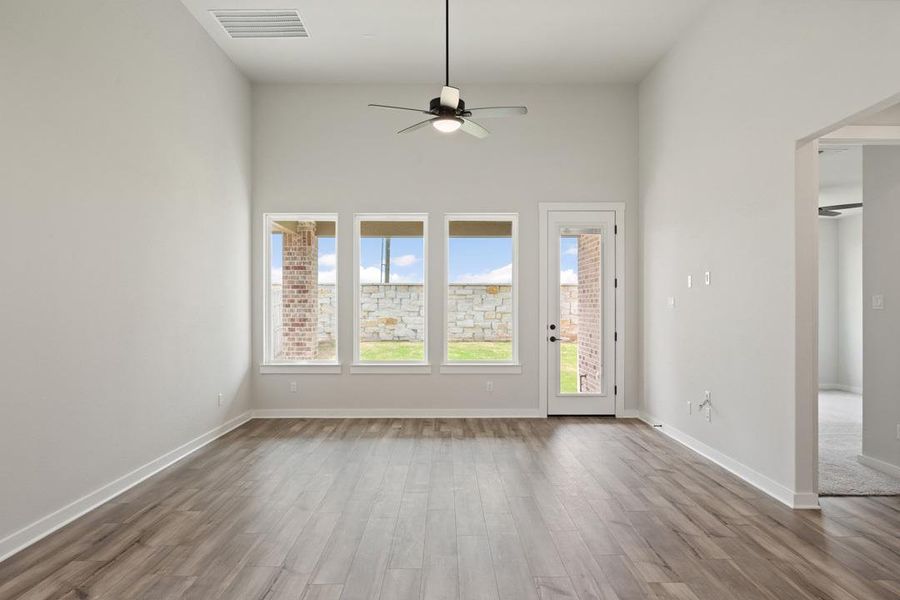 Spacious, unfurnished interior of a new home in Flora, Hutto (Image 29).