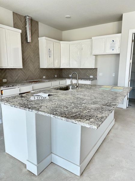 Light & Bright Open Concept Kitchen Light & Bright Open Concept Kitchen