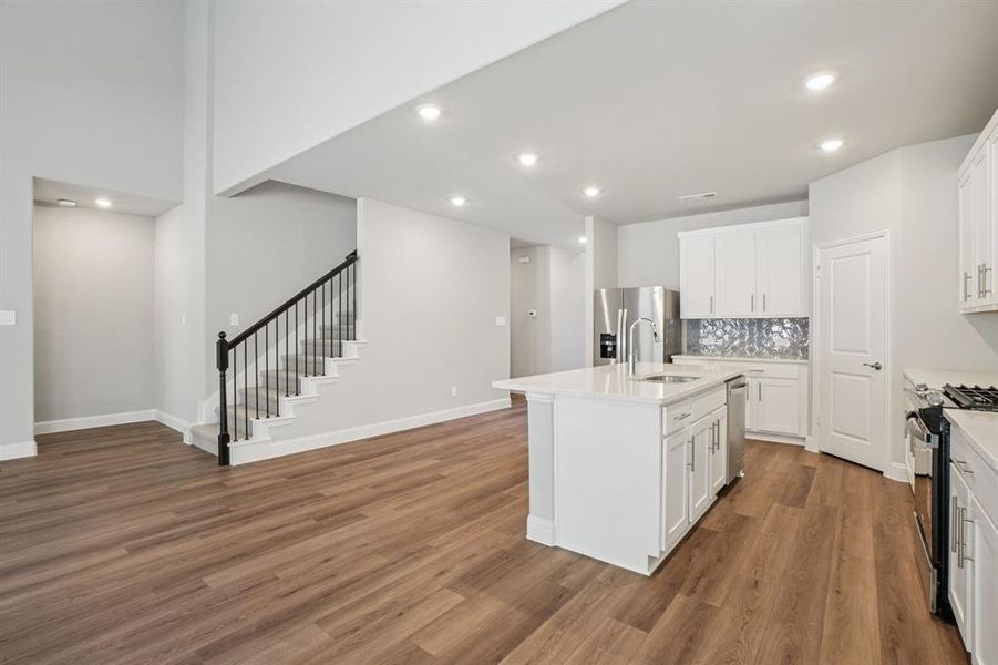Photo is not of the actual home, but is an inspirational photo of builder’s model home and may depict options, furnishings, and/or decorator features that are not included. Photo is not of the actual home, but is an inspirational photo of builder’s model home and may depict options, furnishings, and/or decorator features that are not included.