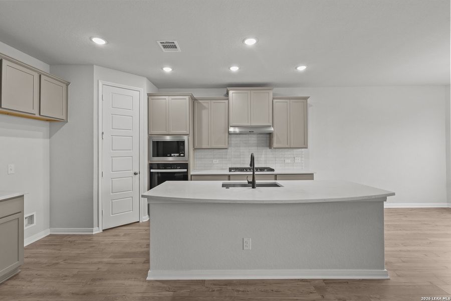 Furnished interior view inside a new home in Buffalo Crossing, Cibolo (Image 12). Furnished interior view inside a new home in Buffalo Crossing, Cibolo (Image 12).