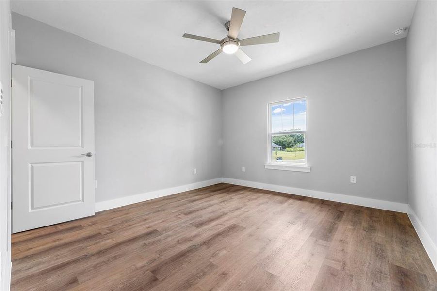 Spacious, unfurnished interior of a new home in , Lake City (Image 25).
