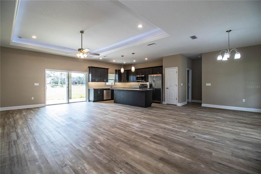 Spacious, unfurnished interior of a new home in , Bartow (Image 23).