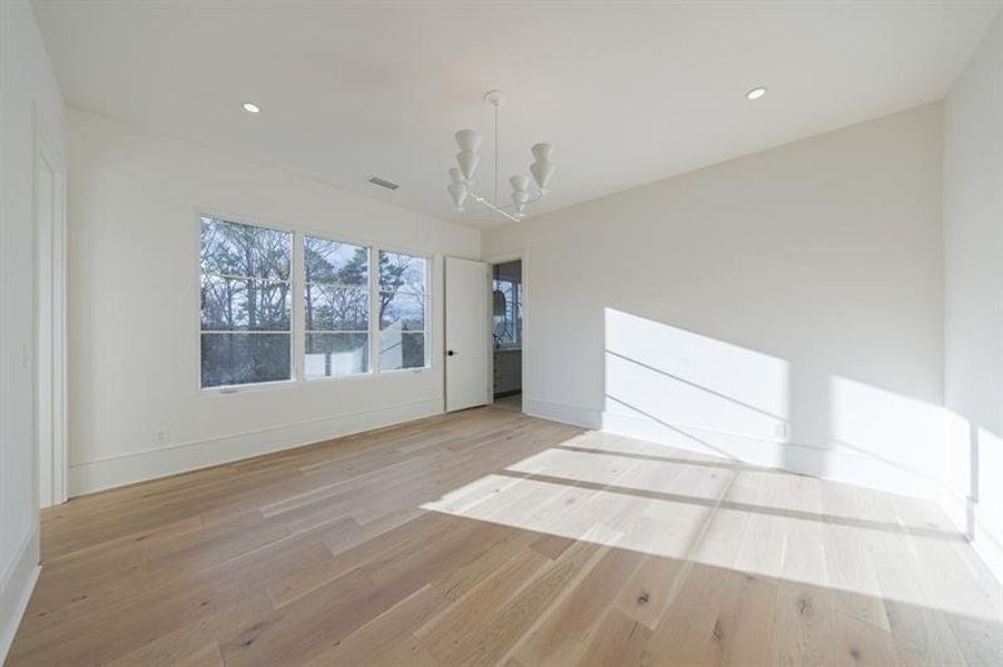 Spacious, unfurnished interior of a new home in , Atlanta (Image 115). Spacious, unfurnished interior of a new home in , Atlanta (Image 115).