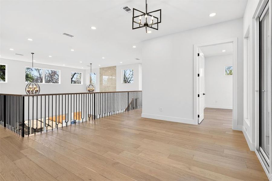 Spacious, unfurnished interior of a new home in , Dallas (Image 20).