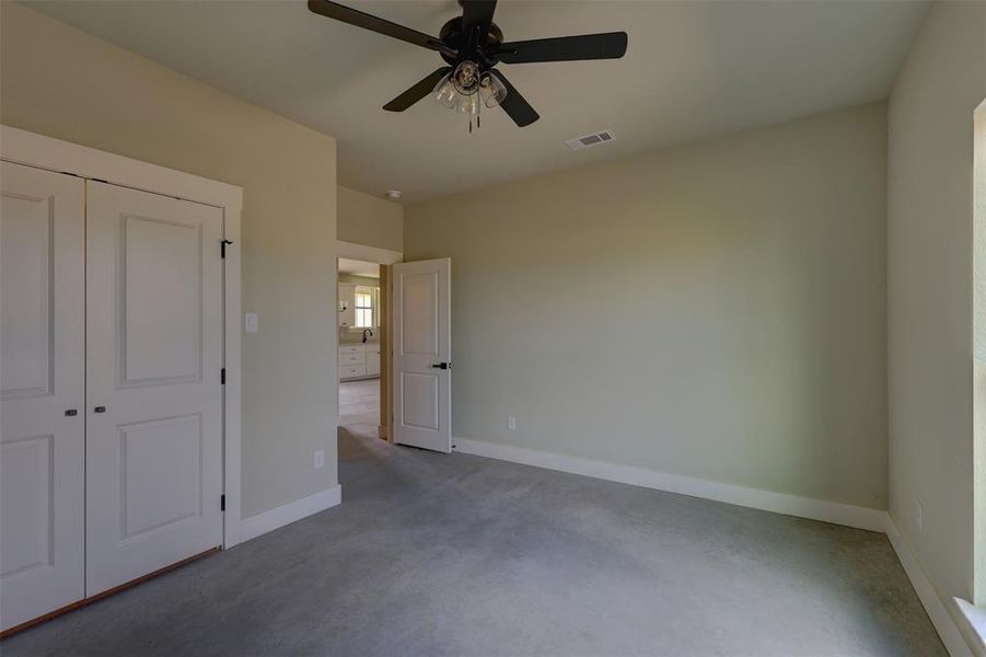 Spacious, unfurnished interior of a new home in , Whitney (Image 8).