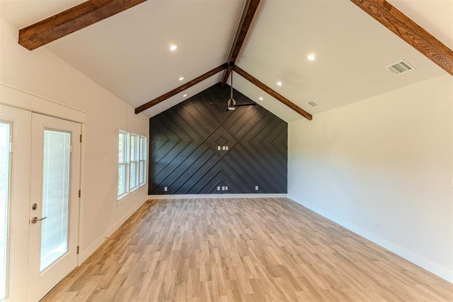 Spacious, unfurnished interior of a new home in , Granbury (Image 12). Spacious, unfurnished interior of a new home in , Granbury (Image 12).