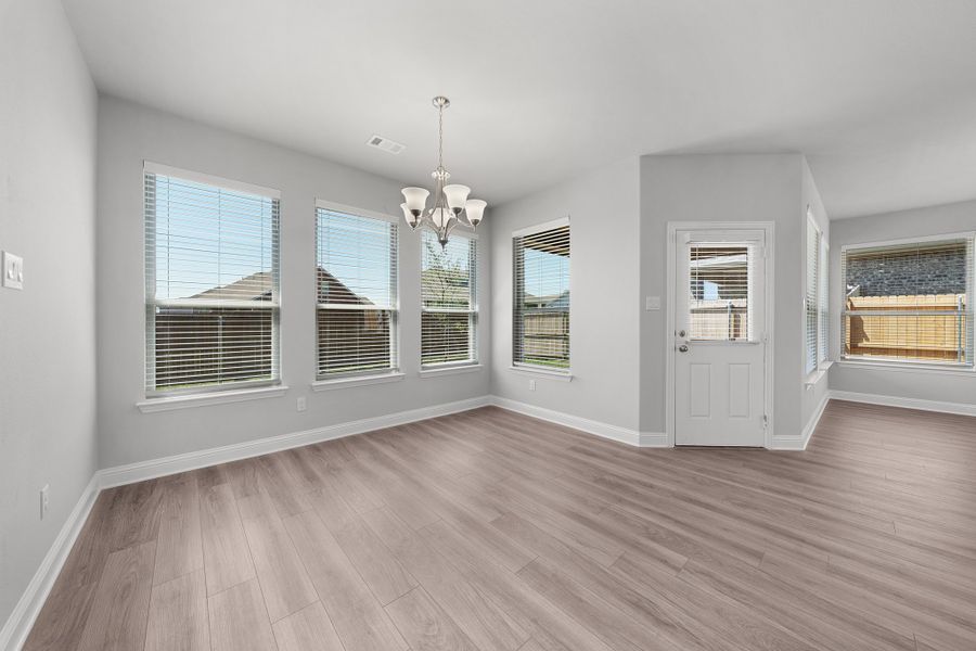 Spacious, unfurnished interior of a new home in Summerwood, Red Oak (Image 17).